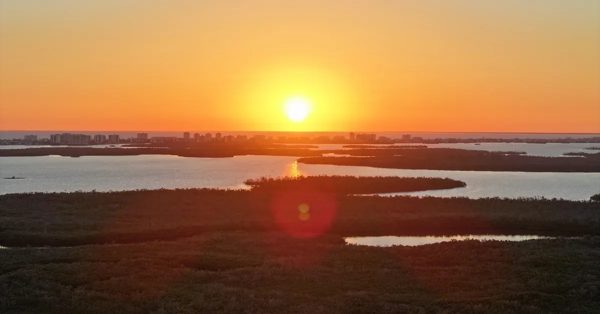 Iwb Estero Coastal Club Sunset