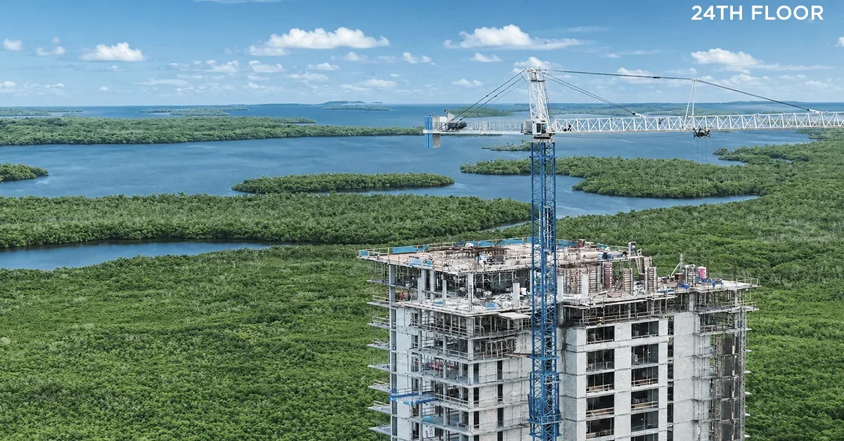 Island West Bay Estero 24 Floor